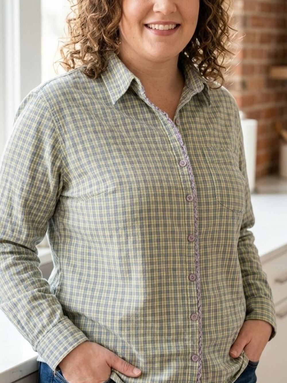 Casey And Max Classic Plaid Button-Down Shirt in Green and Cream WS 111